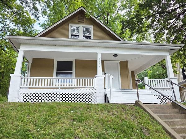 2906 Lafayette Street, St Joseph, MO 64507