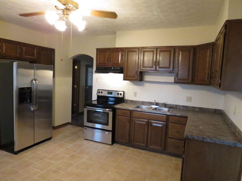 3109 E Old Duvall Court, Lockbourne, OH 43137 Photo 5