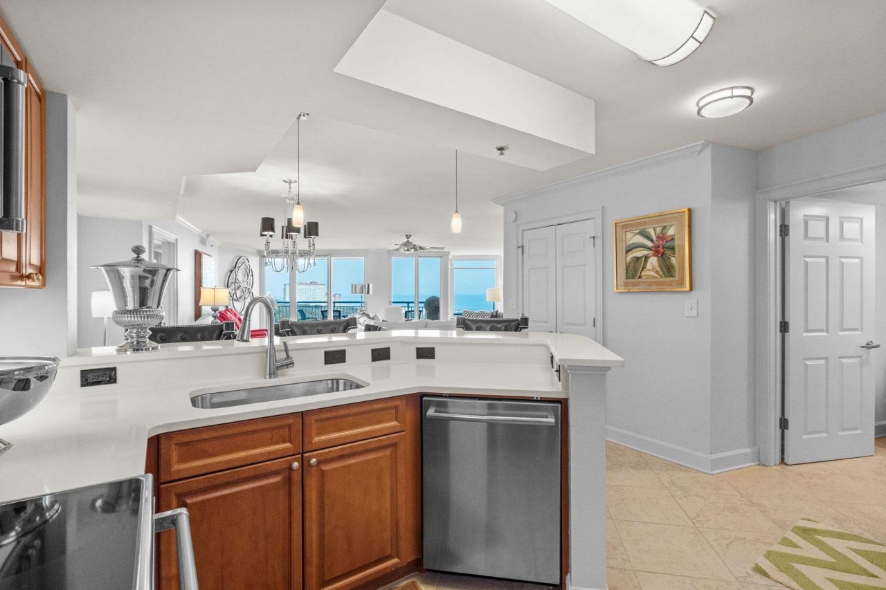 215 77th Ave. N Photo 28