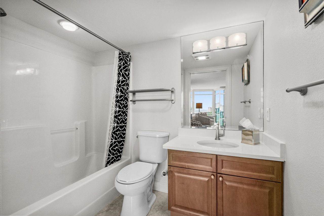 215 77th Ave. N Photo 31