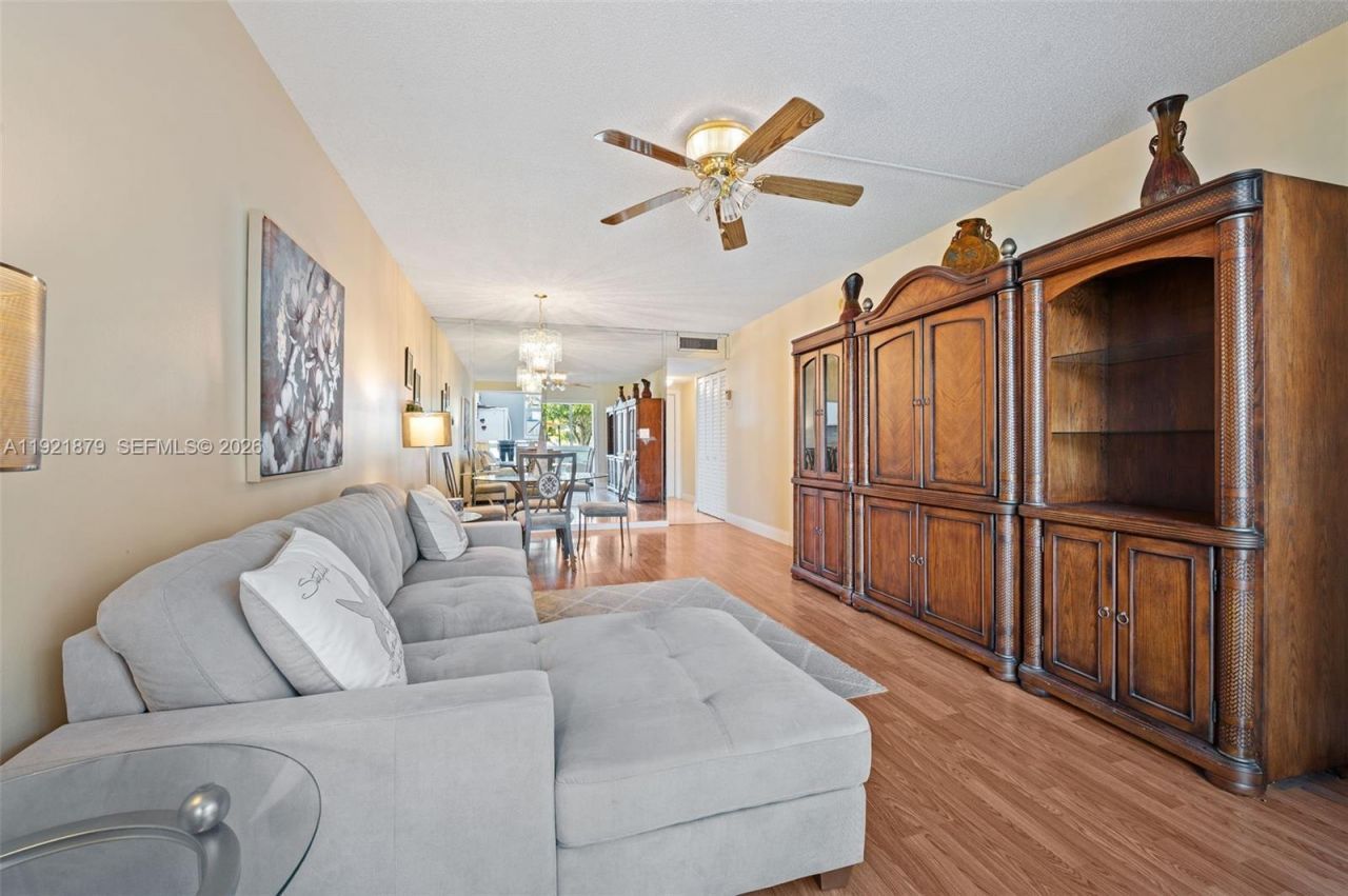 3140 Holiday Springs Blvd, Unit 9-102, Margate, FL 33063 Photo