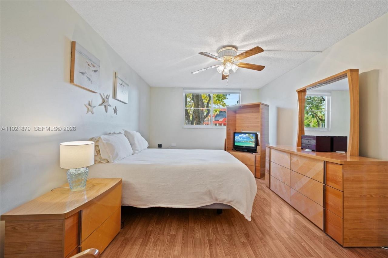 3140 Holiday Springs Blvd, Unit 9-102, Margate, FL 33063 Photo