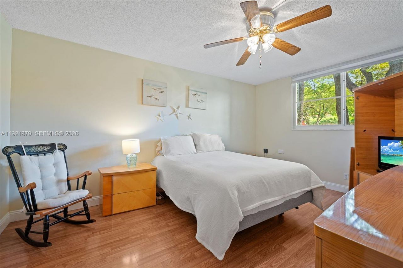 3140 Holiday Springs Blvd, Unit 9-102, Margate, FL 33063 Photo