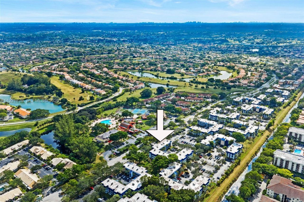 3140 Holiday Springs Blvd, Unit 9-102, Margate, FL 33063 Photo