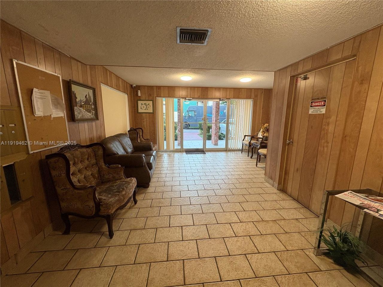 4801 NW 22nd Ct, Unit 103, Lauderhill, FL 33313 Photo