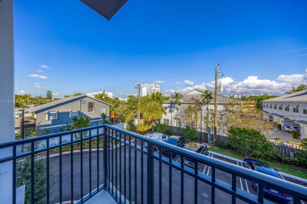 20 NE 19th Ave, Unit 210, Pompano Beach, FL 33060 Photo