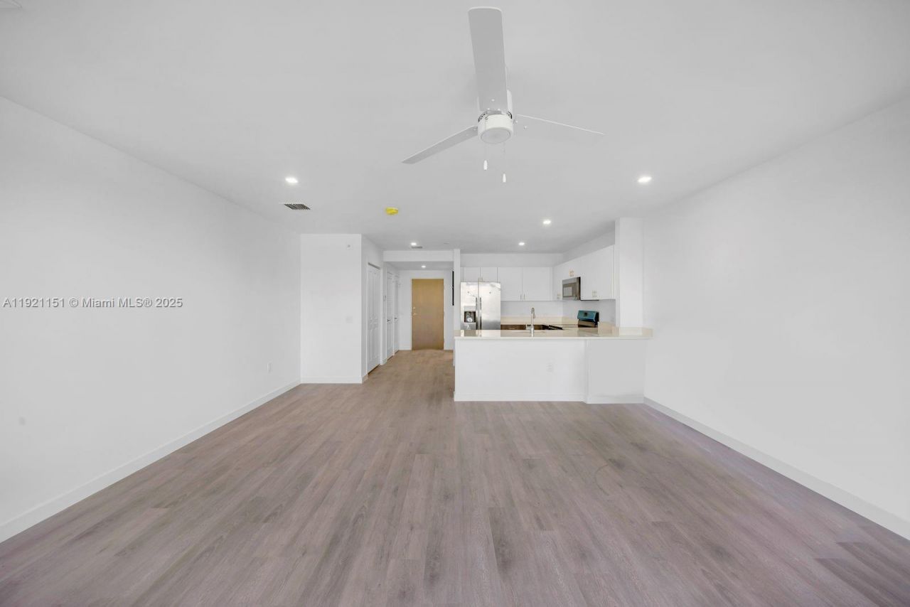 20 NE 19th Ave, Unit 210, Pompano Beach, FL 33060 Photo