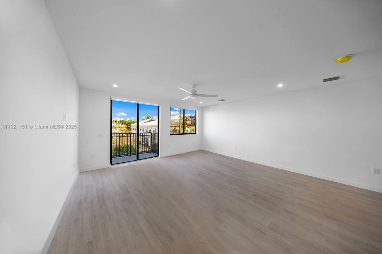 20 NE 19th Ave, Unit 210, Pompano Beach, FL 33060 Photo