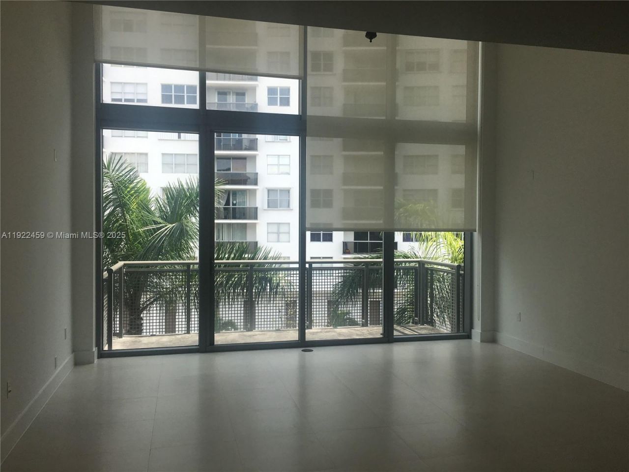 6000 Collins Ave, Unit 521, Miami Beach, FL 33140 Photo