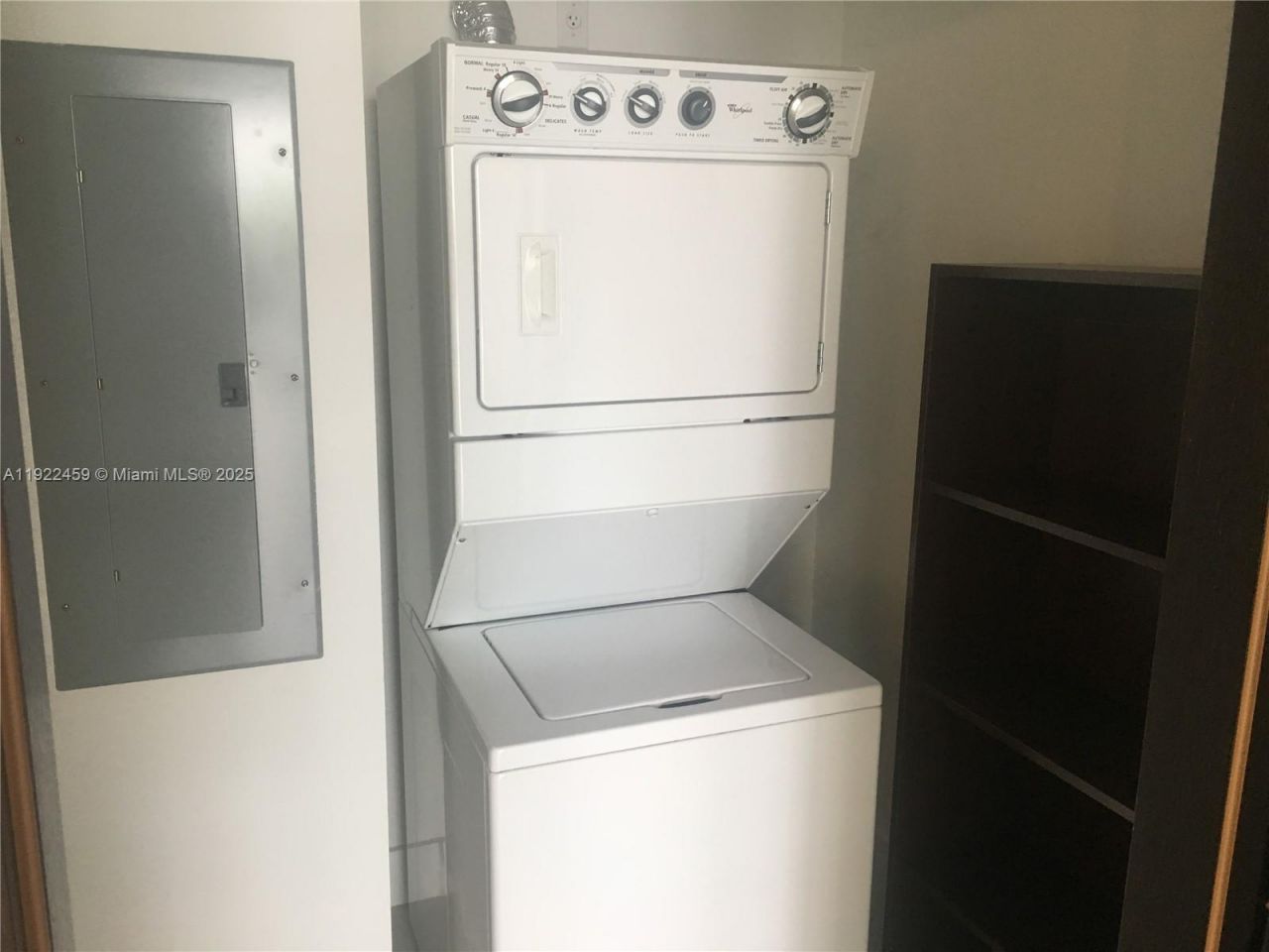 6000 Collins Ave, Unit 521, Miami Beach, FL 33140 Photo