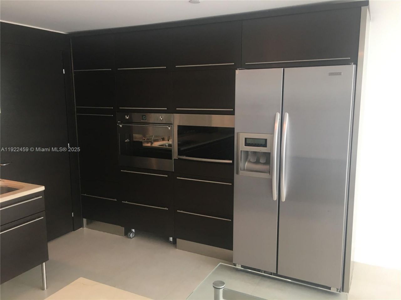 6000 Collins Ave, Unit 521, Miami Beach, FL 33140 Photo