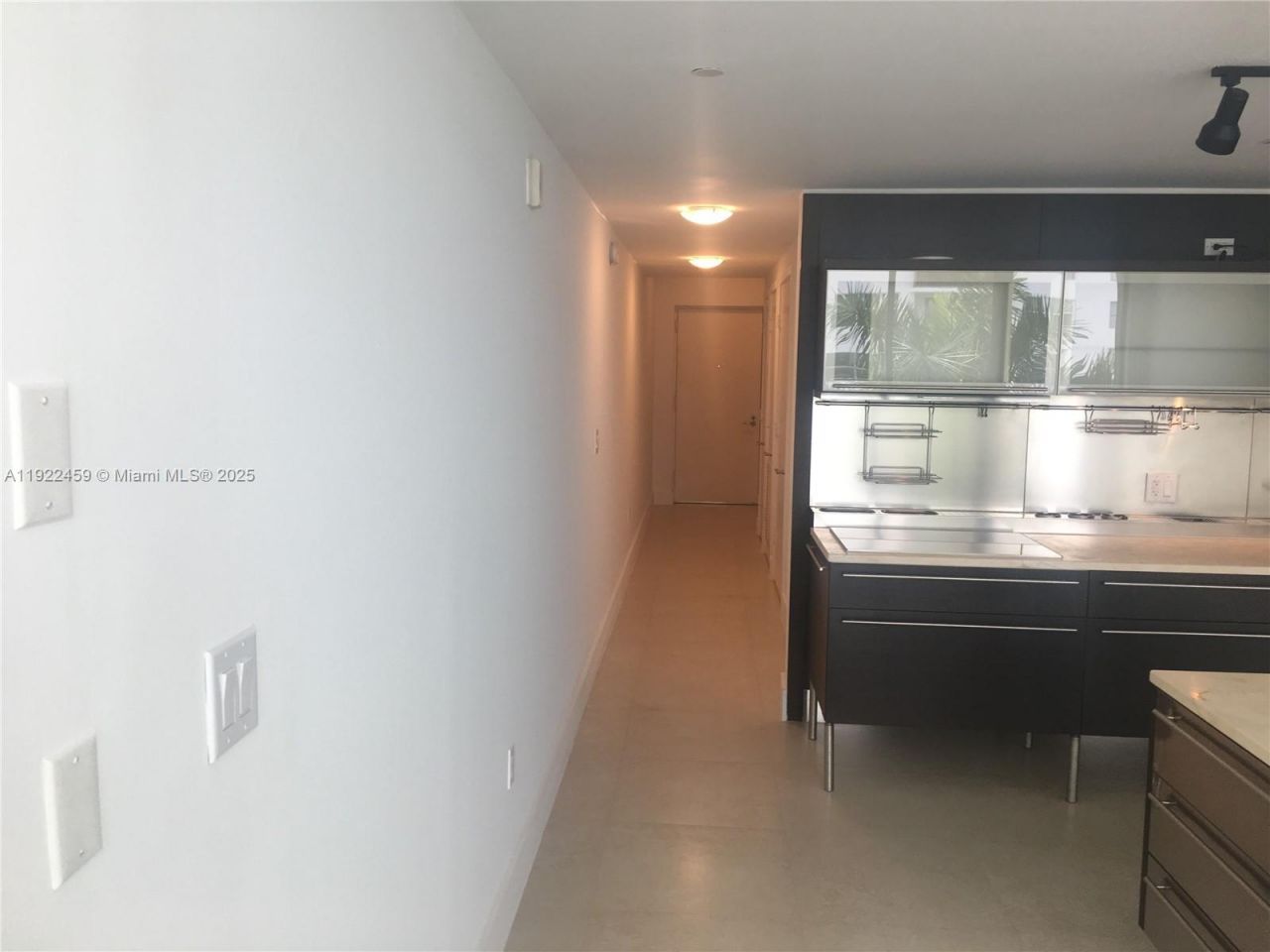 6000 Collins Ave, Unit 521, Miami Beach, FL 33140 Photo