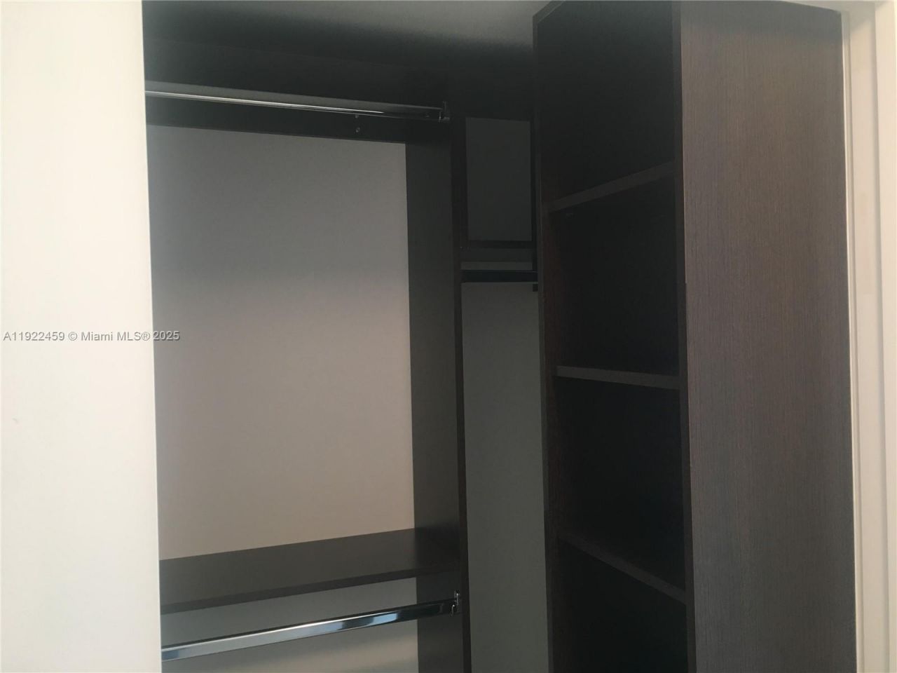 6000 Collins Ave, Unit 521, Miami Beach, FL 33140 Photo