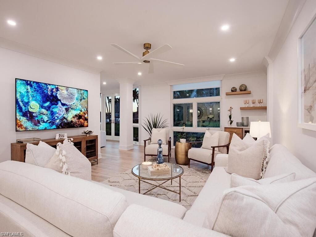 400 Park Shore Dr, Unit 102, Naples, FL 34103 Photo