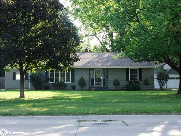 600 Crescent Lane, Fort Madison, IA 52627