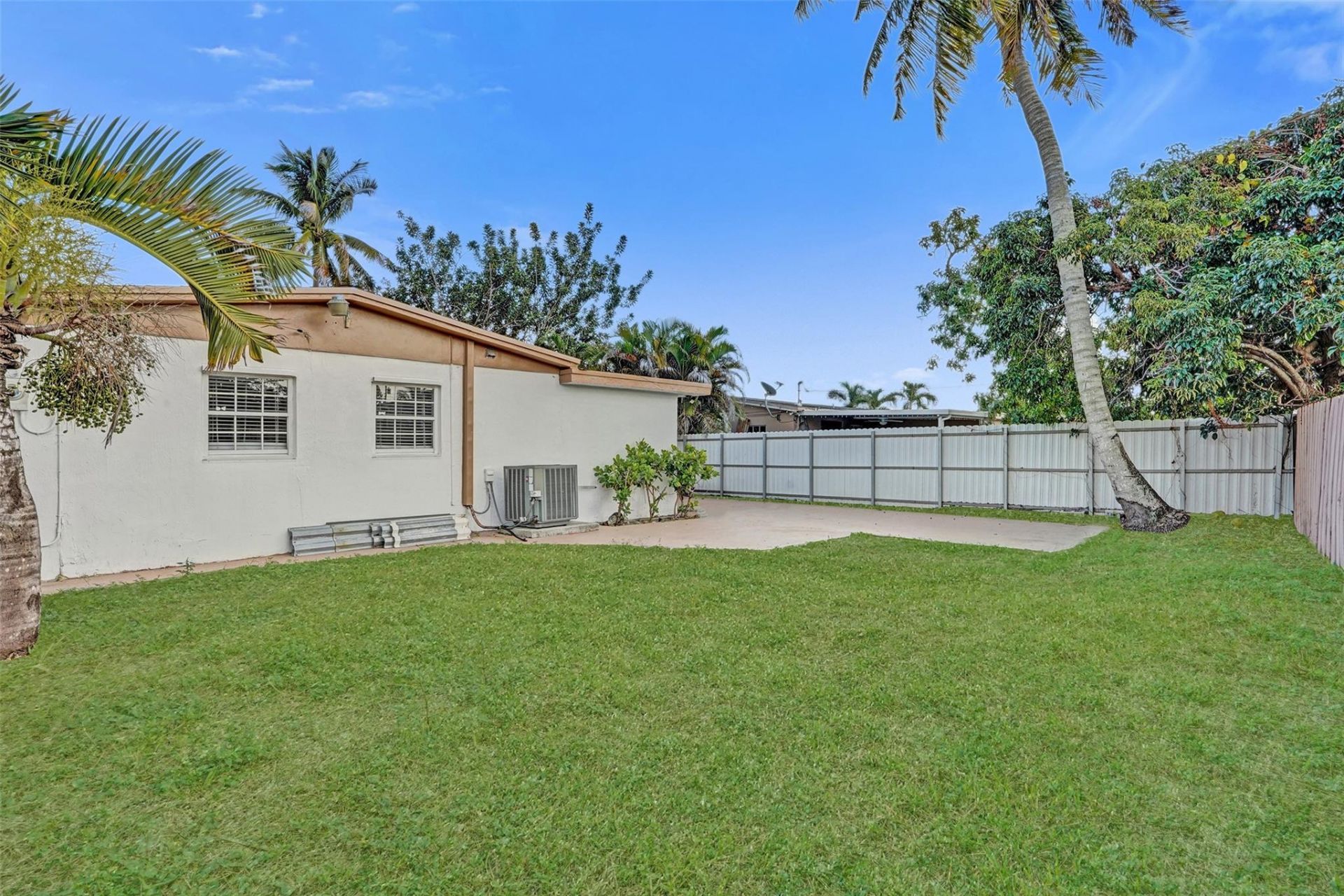 16920 NW 53rd Ave, Miami Gardens, FL 33055 Photo