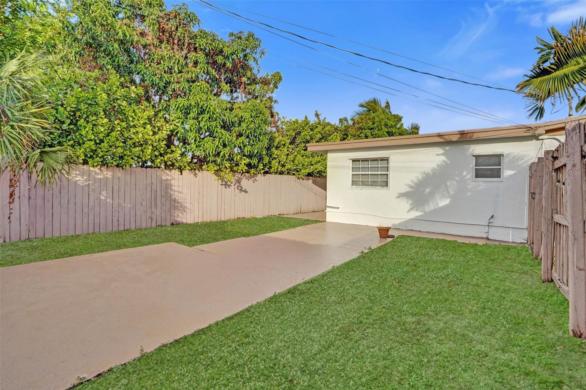 16920 NW 53rd Ave, Miami Gardens, FL 33055 Photo