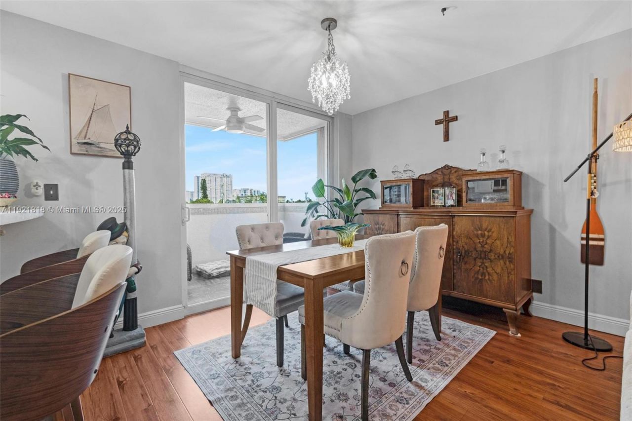 3210 SE 10th St, Unit 4D, Pompano Beach, FL 33062 Photo