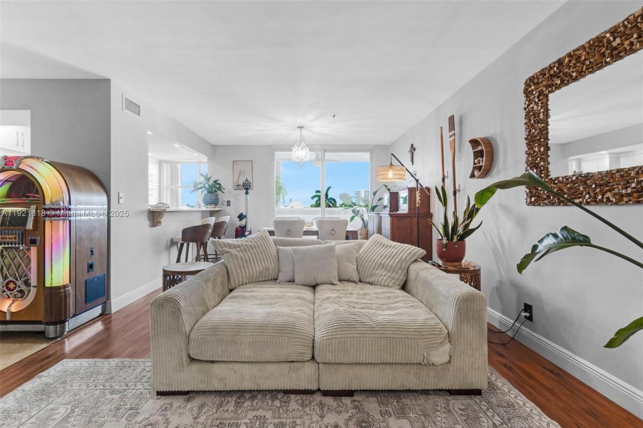 3210 SE 10th St, Unit 4D, Pompano Beach, FL 33062 Photo