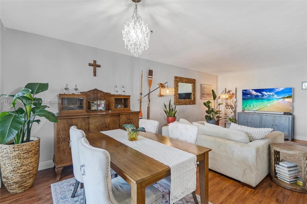 3210 SE 10th St, Unit 4D, Pompano Beach, FL 33062 Photo