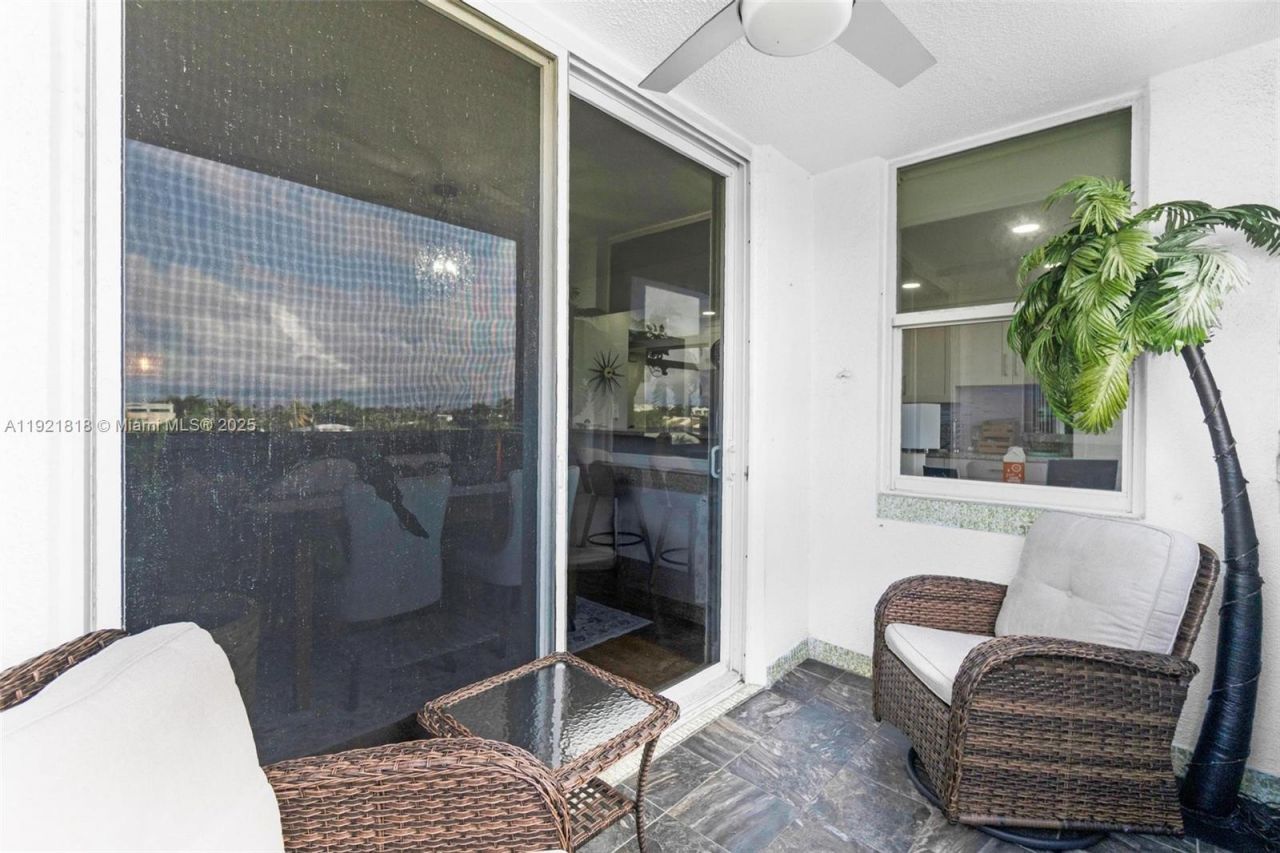 3210 SE 10th St, Unit 4D, Pompano Beach, FL 33062 Photo