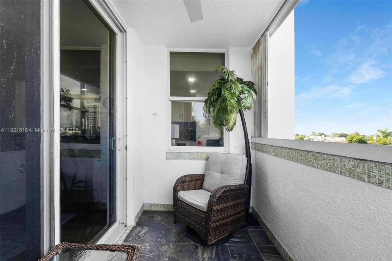 3210 SE 10th St, Unit 4D, Pompano Beach, FL 33062 Photo