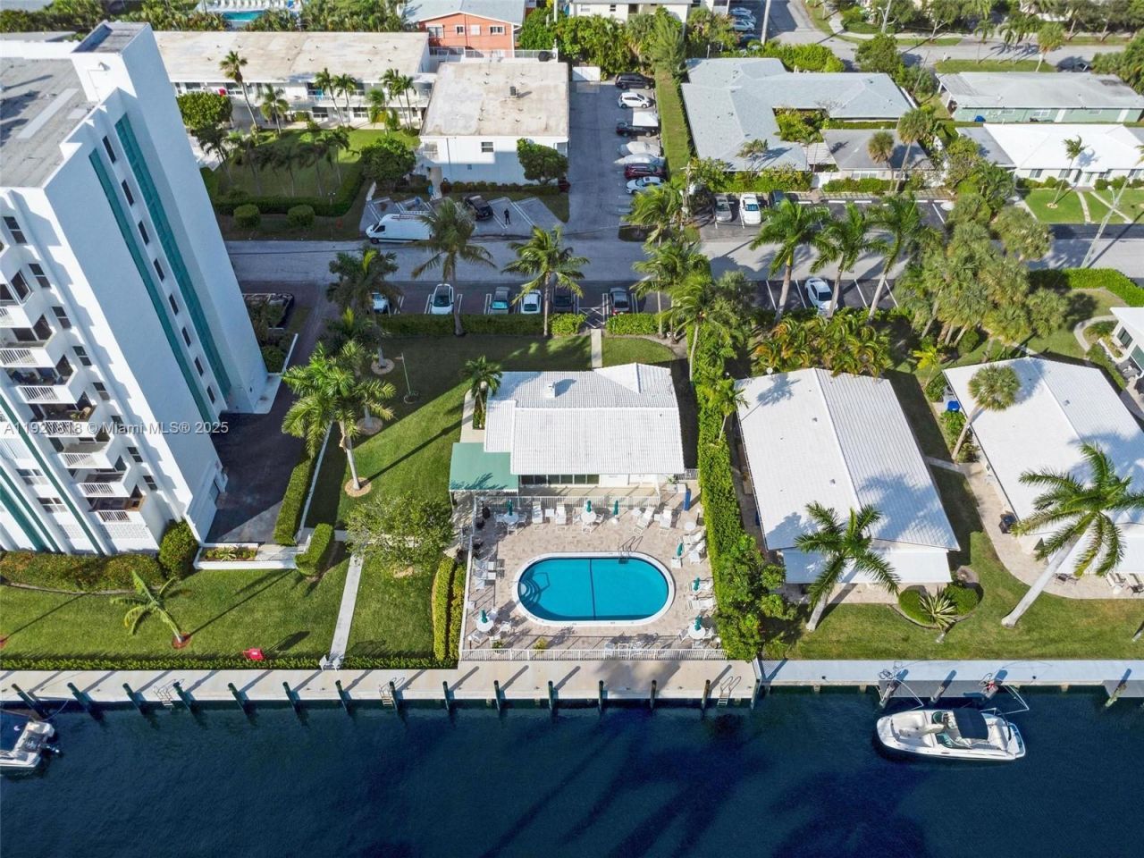 3210 SE 10th St, Unit 4D, Pompano Beach, FL 33062 Photo