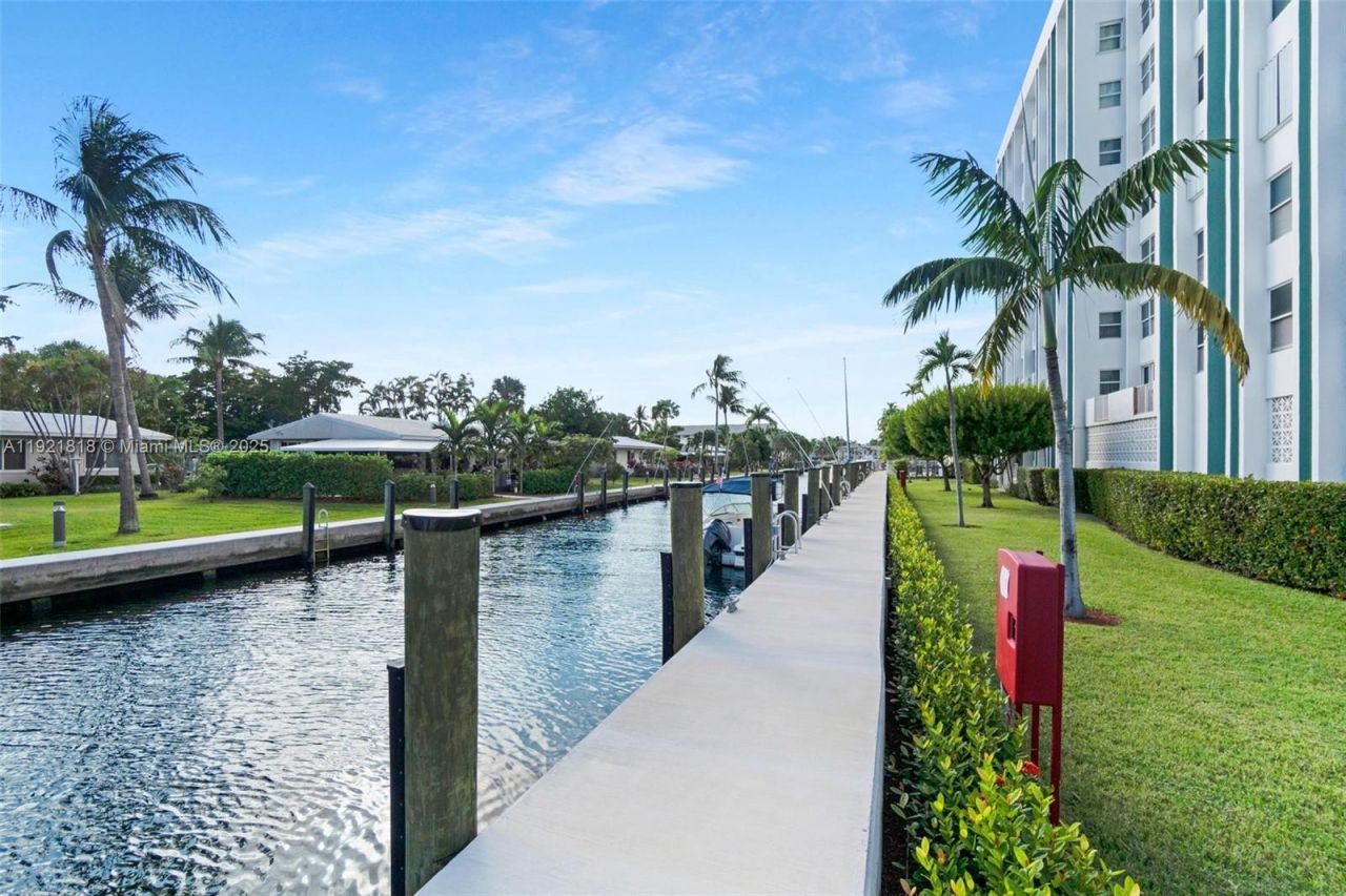 3210 SE 10th St, Unit 4D, Pompano Beach, FL 33062 Photo