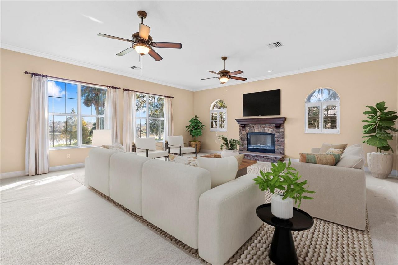 827 John Cressler Drive, Seffner, FL 33584 Photo