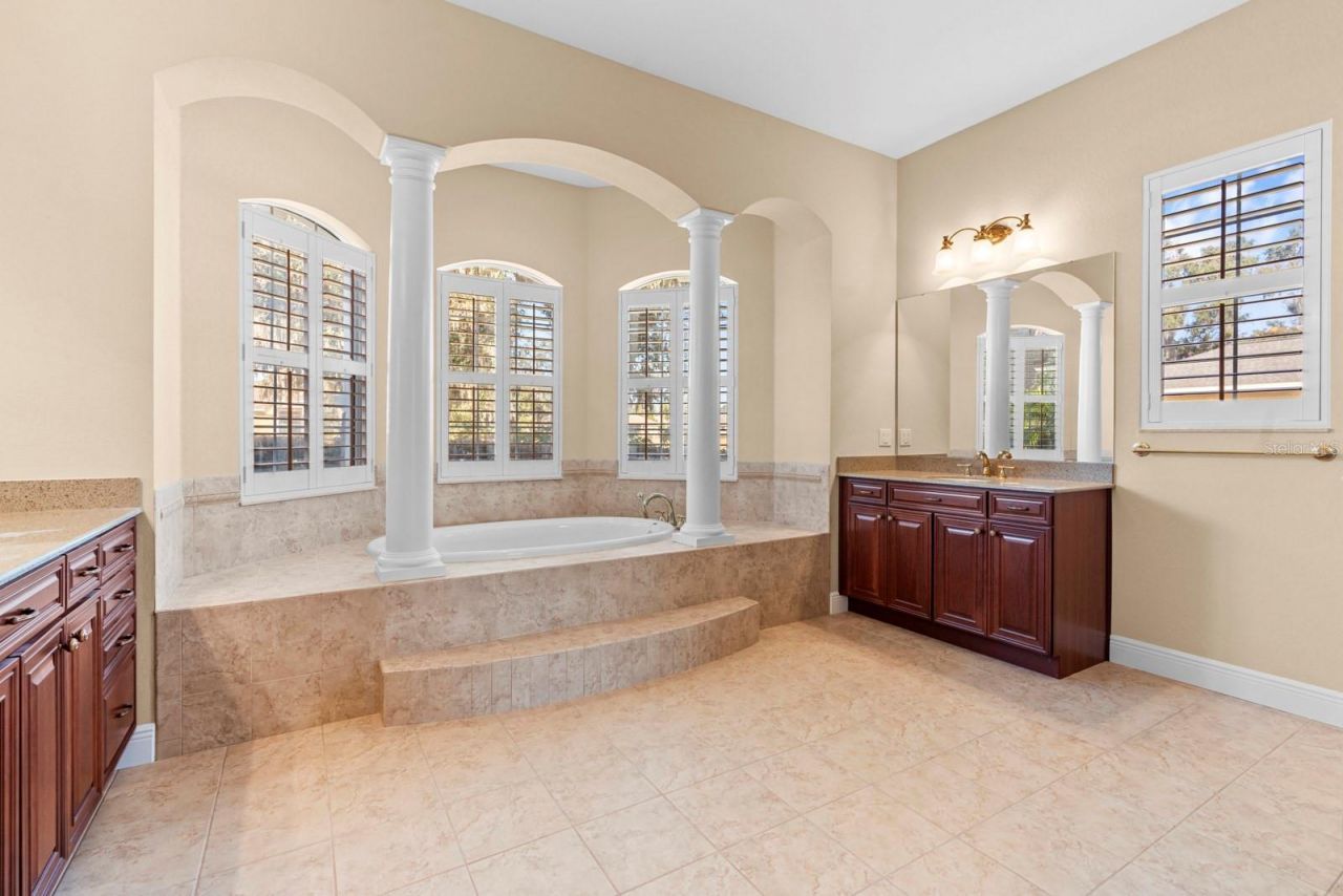 827 John Cressler Drive, Seffner, FL 33584 Photo