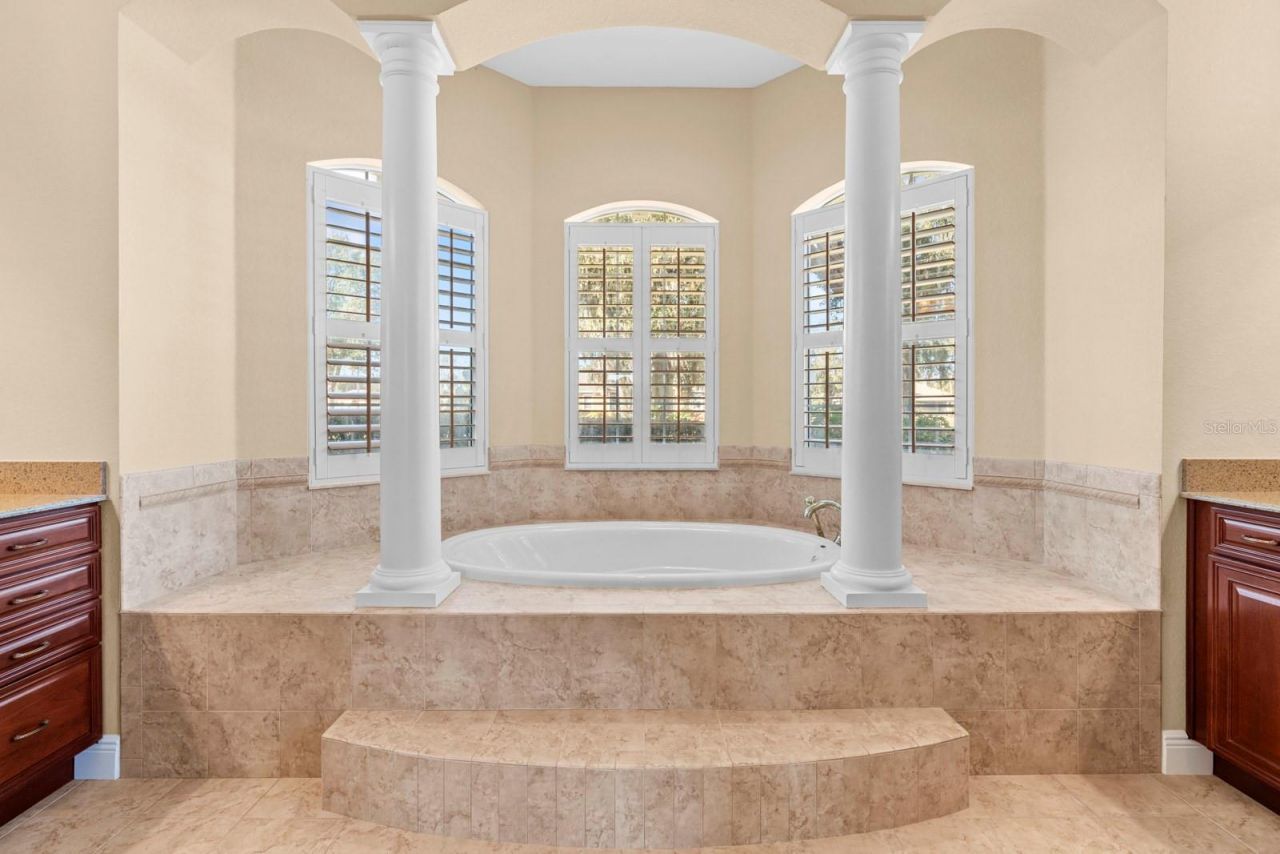 827 John Cressler Drive, Seffner, FL 33584 Photo