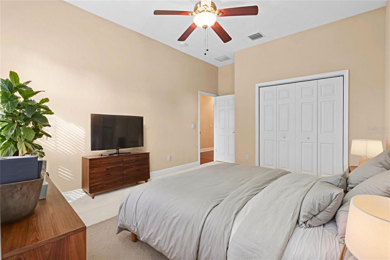 827 John Cressler Drive, Seffner, FL 33584 Photo