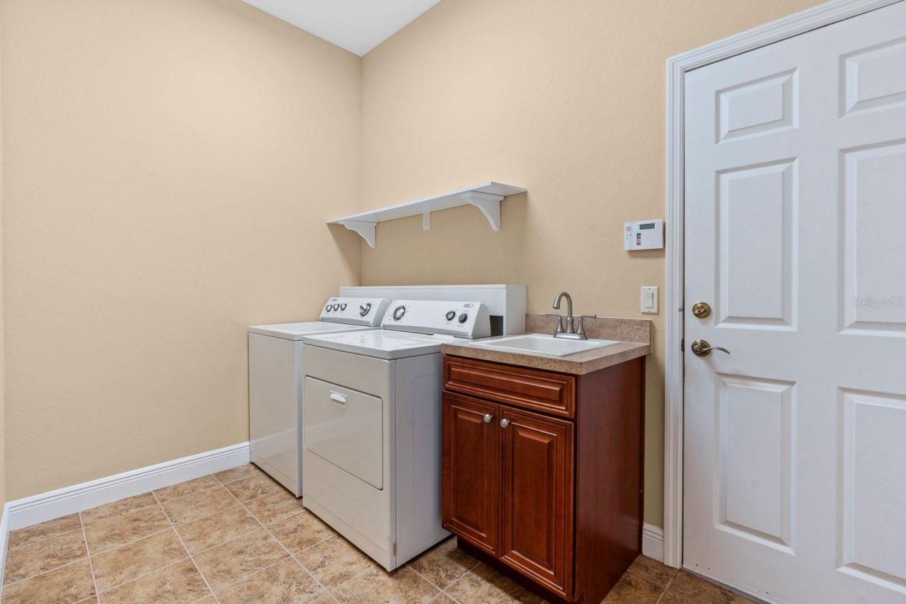 827 John Cressler Drive, Seffner, FL 33584 Photo