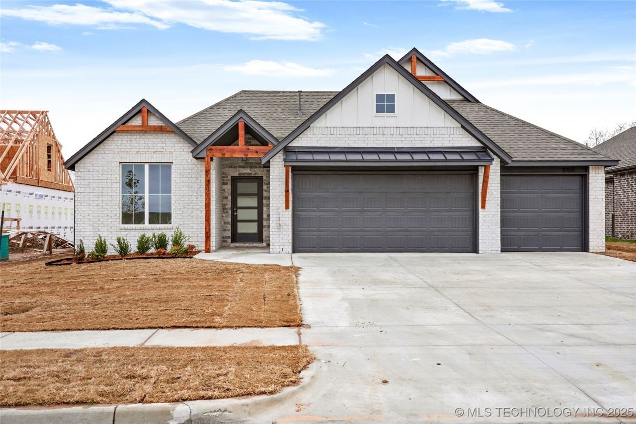 10611 S 233rd East Avenue, Broken Arrow, OK 74014 Main Photo