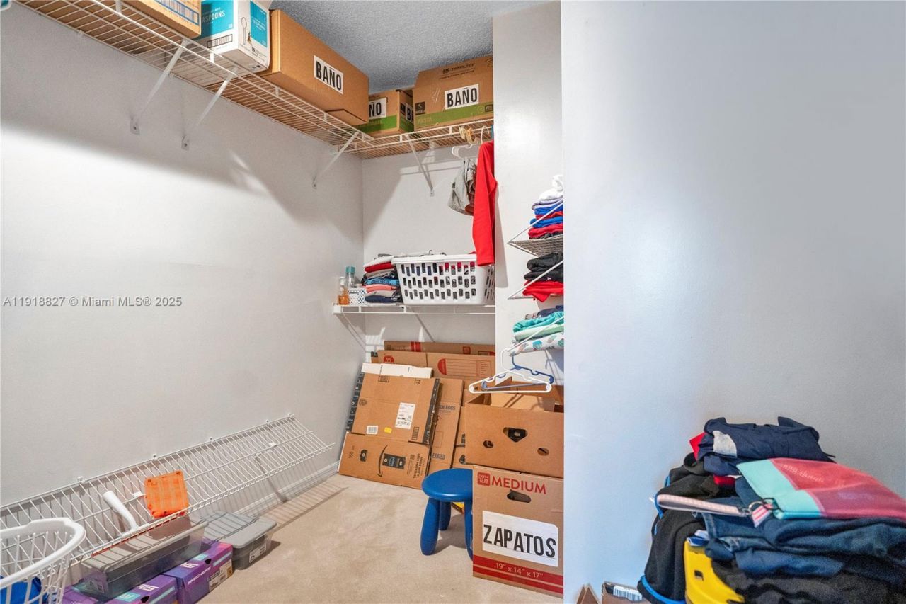 636 Sand Creek Cir, Weston, FL 33327 Photo