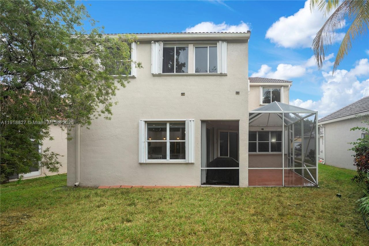 636 Sand Creek Cir, Weston, FL 33327 Photo