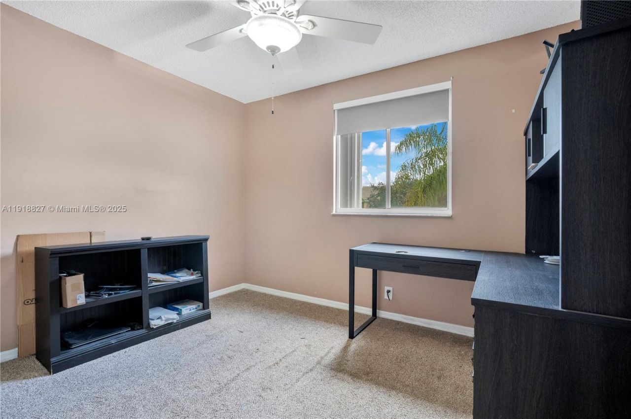 636 Sand Creek Cir, Weston, FL 33327 Photo