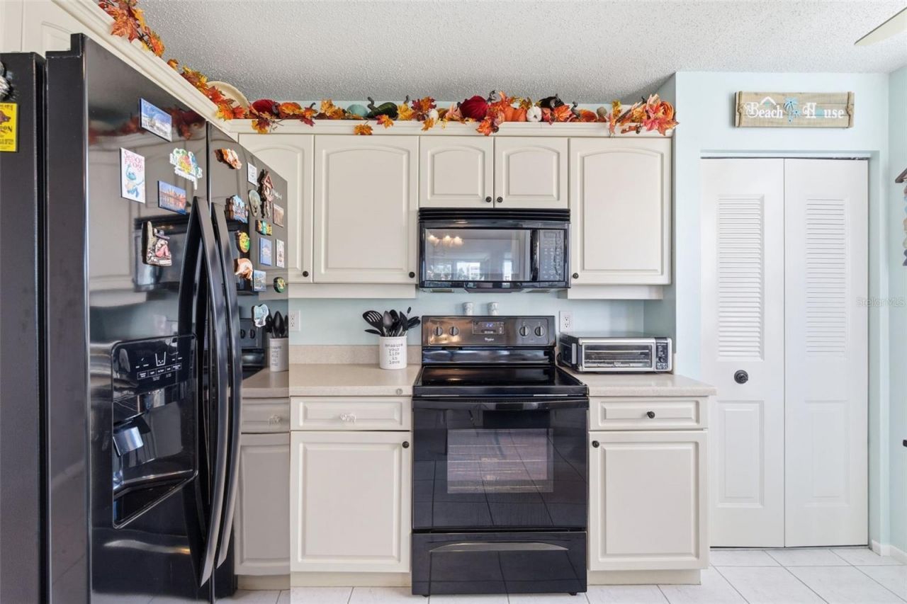 4530 Pinebrook Circle, Unit 301, Bradenton, FL 34209 Photo