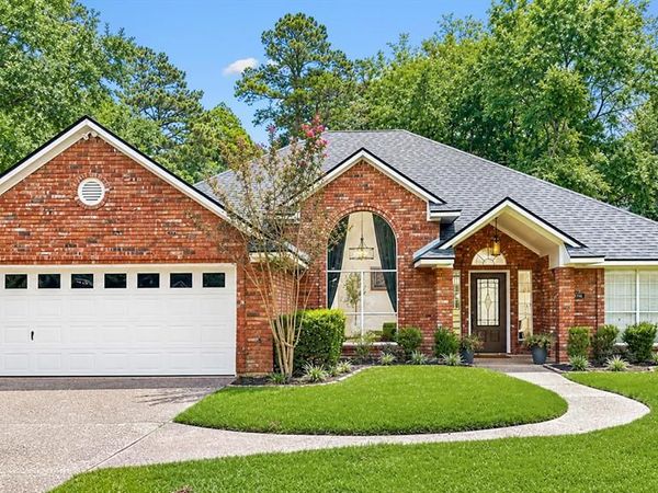 107 Spy Glass Hill Drive, Benton, LA 71006