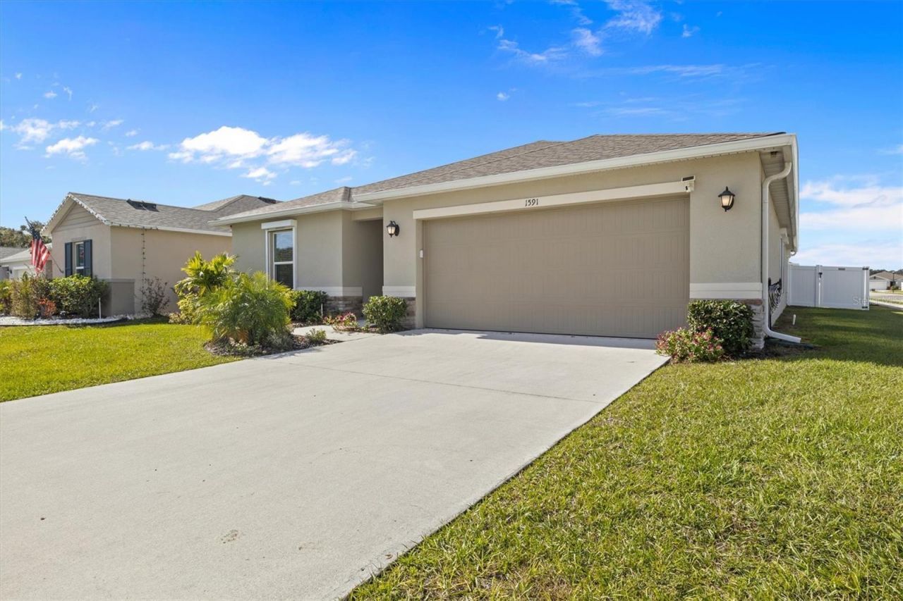 1591 Mattie Pointe Place, Auburndale, FL 33823 Photo