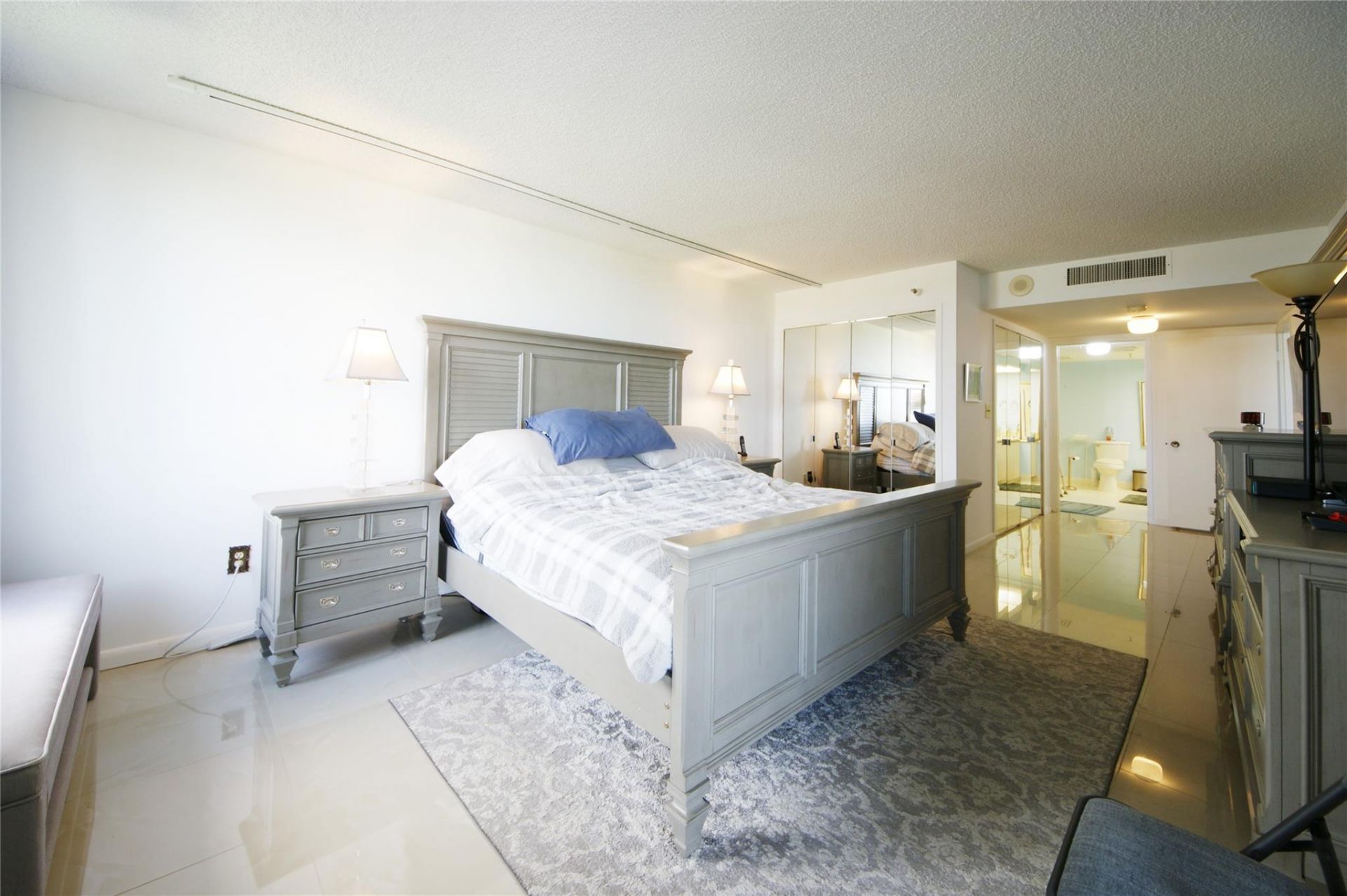 2480 Presidential Way, Unit 1103, West Palm Beach, FL 33401 Photo