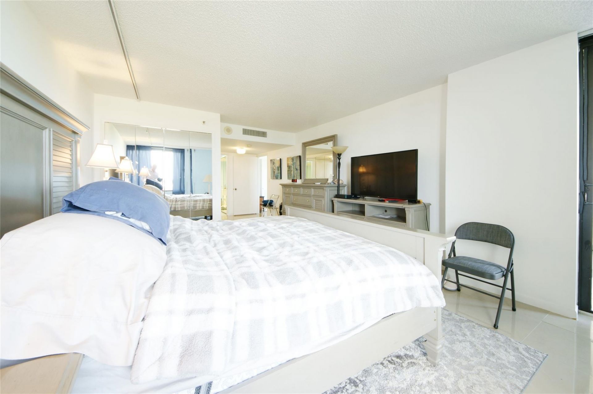 2480 Presidential Way, Unit 1103, West Palm Beach, FL 33401 Photo