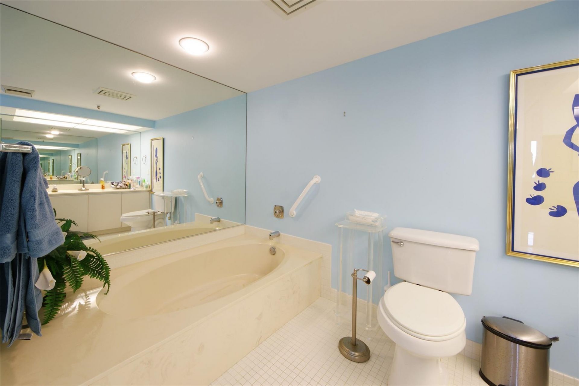 2480 Presidential Way, Unit 1103, West Palm Beach, FL 33401 Photo