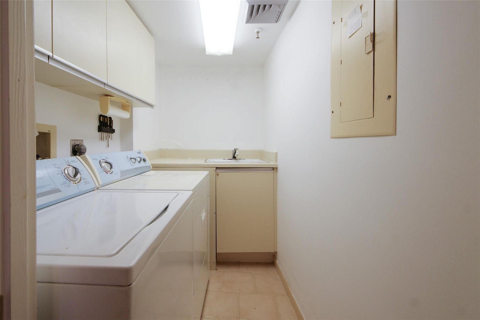 2480 Presidential Way, Unit 1103, West Palm Beach, FL 33401 Photo