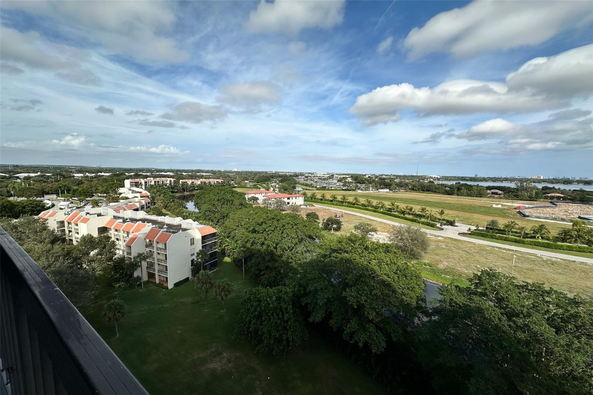 2480 Presidential Way, Unit 1103, West Palm Beach, FL 33401 Photo