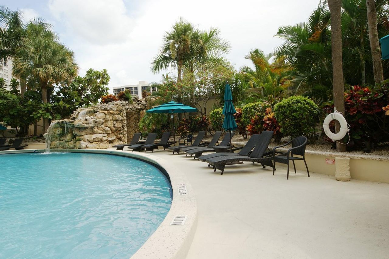 2480 Presidential Way, Unit 1103, West Palm Beach, FL 33401 Photo