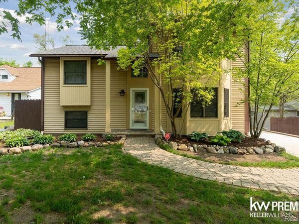 4022 Hazelett Drive, Waterford Twp, MI 48328