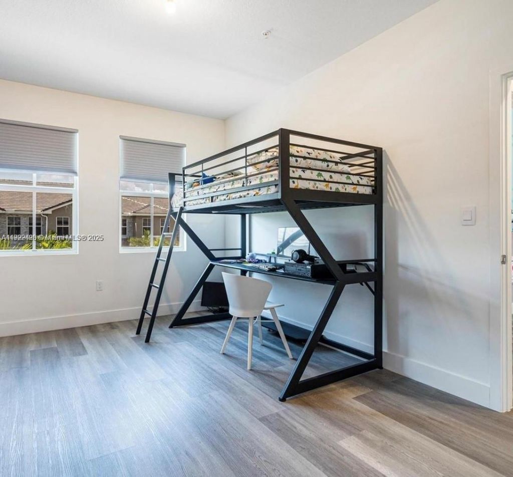 17033 SW 1st St, Pembroke Pines, FL 33027 Photo