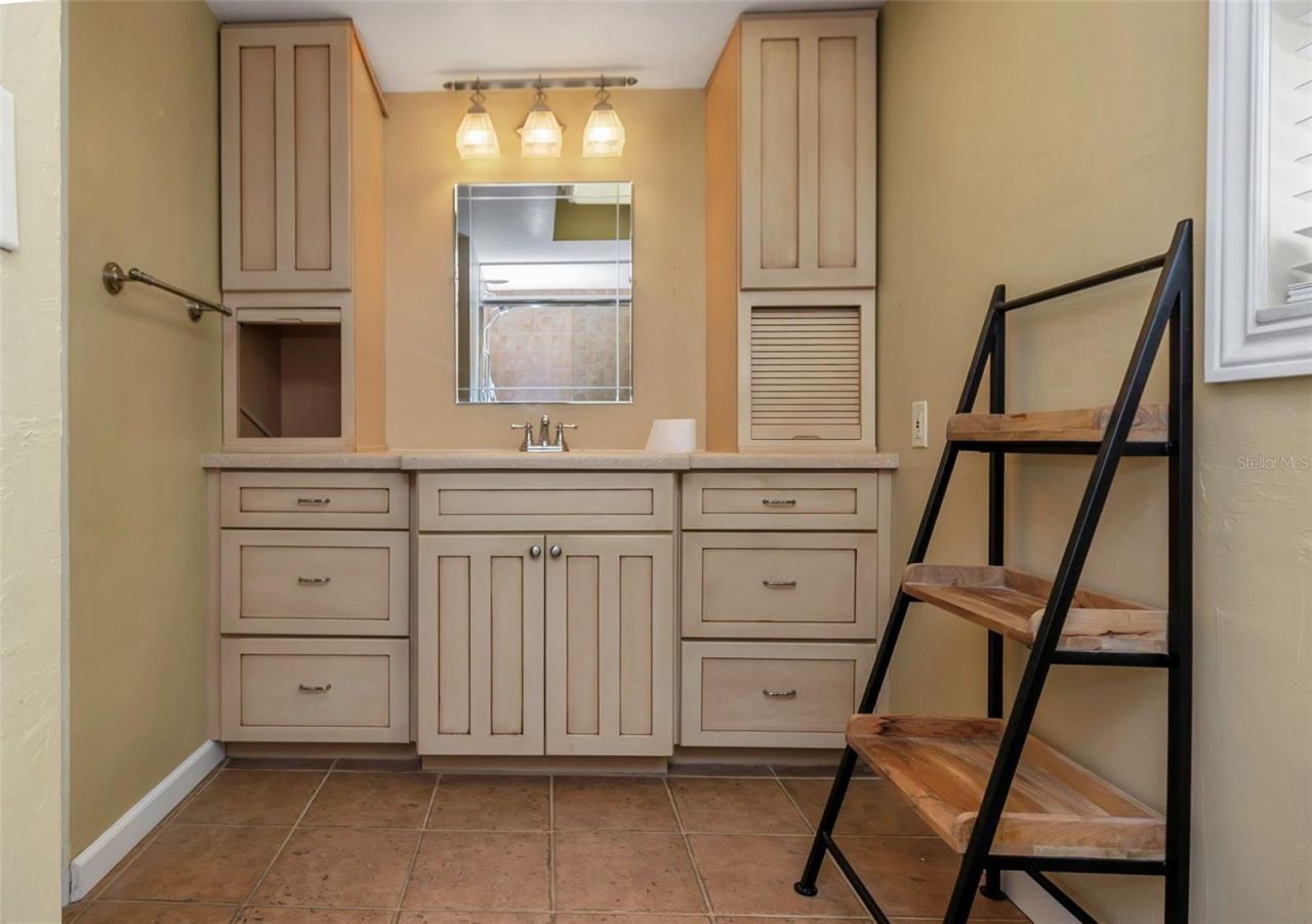 1773 63rd Avenue S, Saint Petersburg, FL 33712 Photo