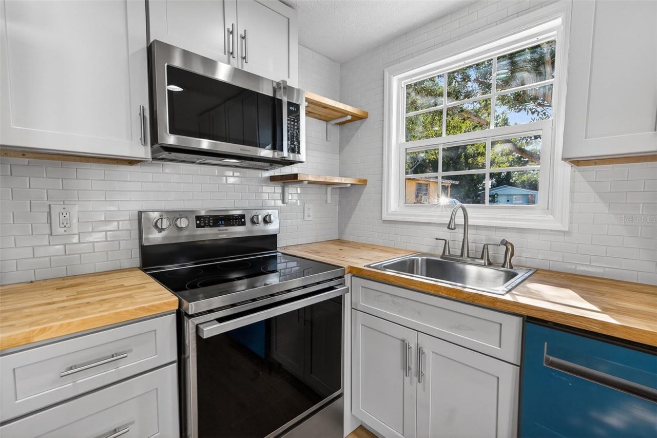 4545 12th Avenue S, Saint Petersburg, FL 33711 Photo